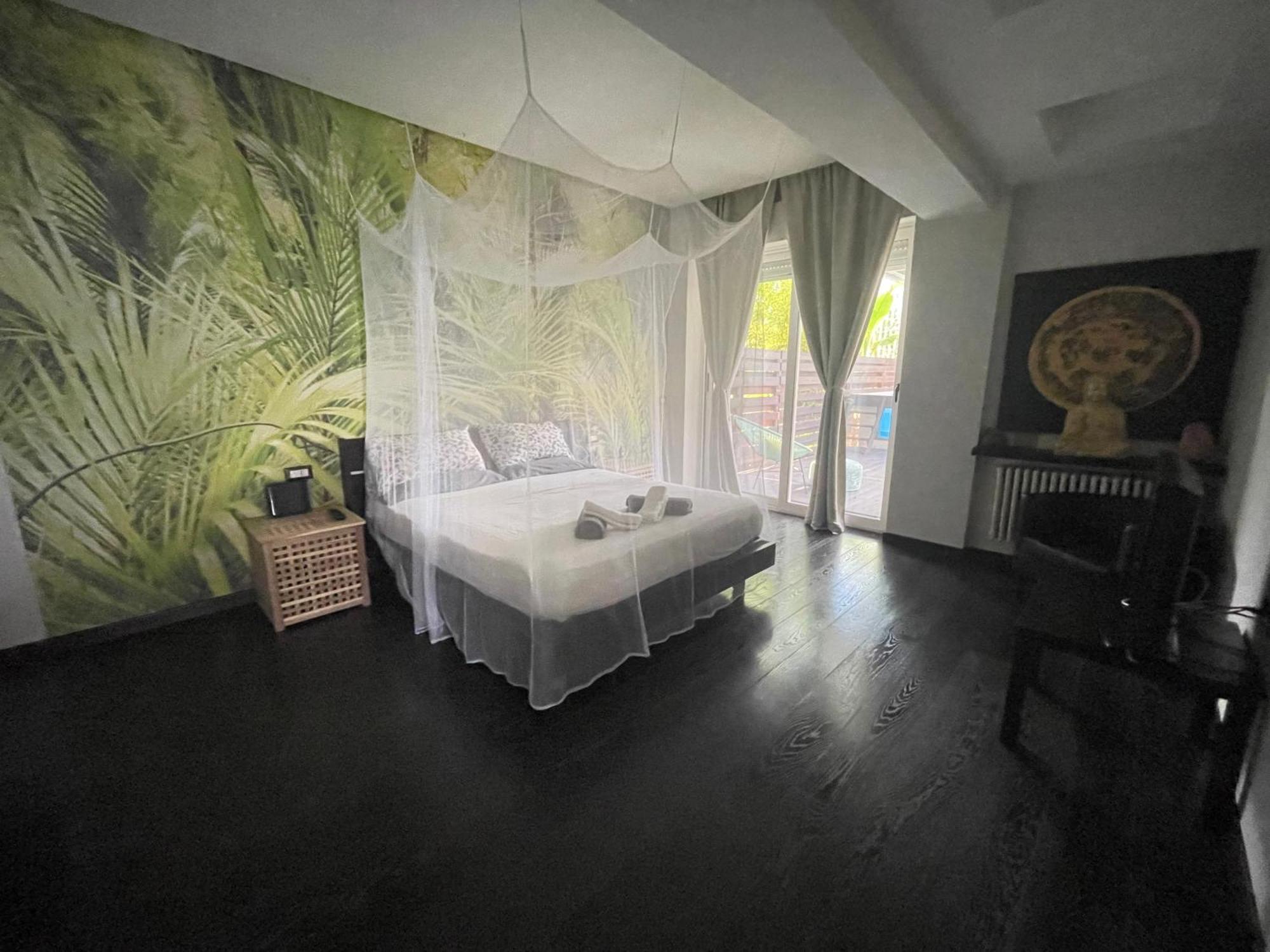 Pool And Garden House Apartment *